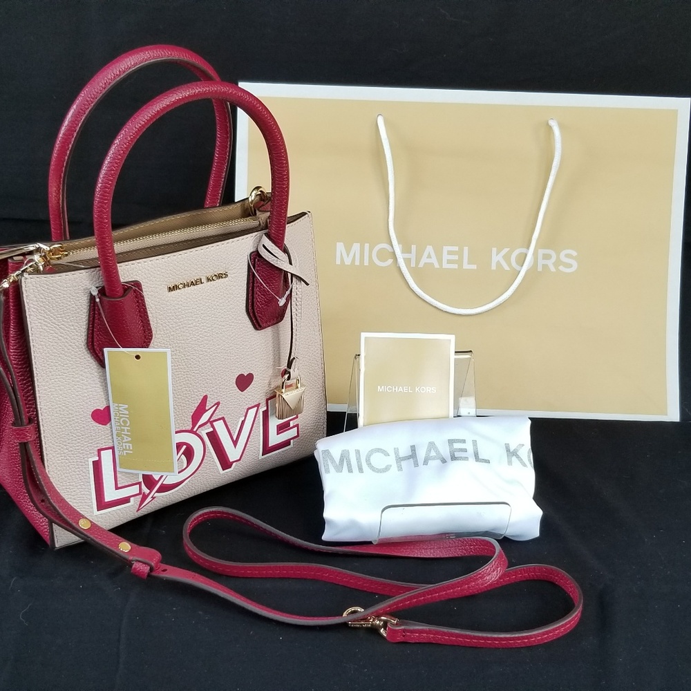 Michael Kors Michael Mercer Studio Medium Messenge
